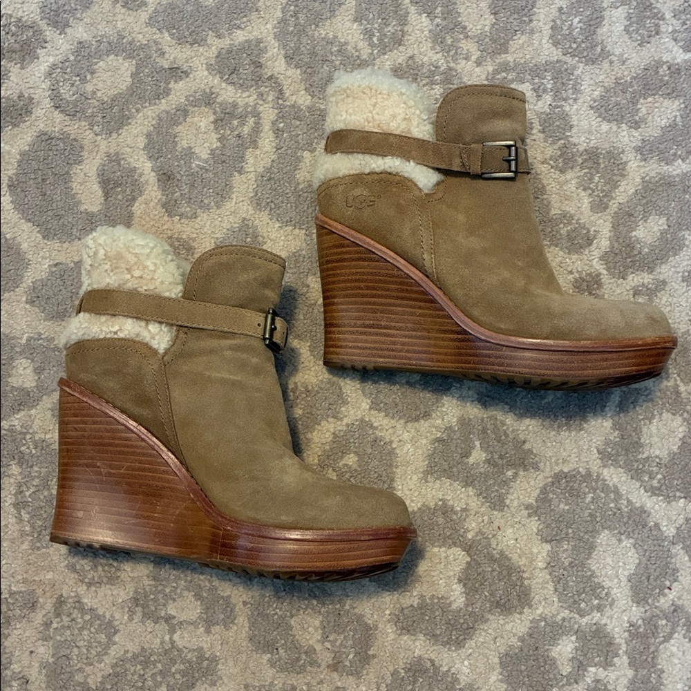 UGG Australia Brown Chestnut Suede Shearling Fur Anais Wedge Bootie